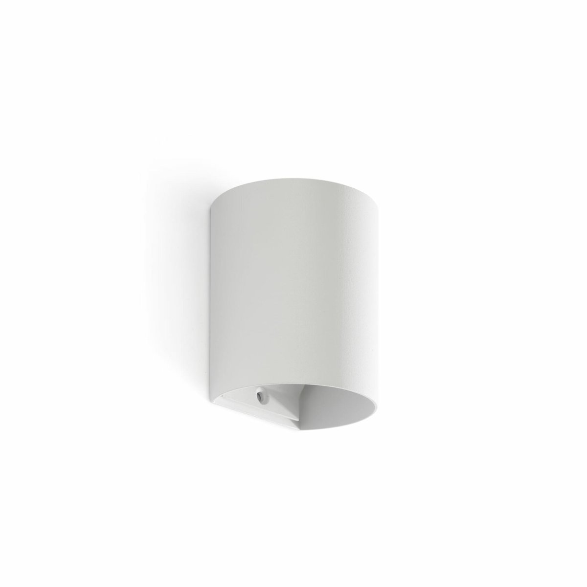 Sole 10cm Hvit vegglampe Fra Faro Barcelona - Den er tilgjengelig i to st&oslash;rrelser og kan gi lys i &eacute;n eller to retninger, noe som gj&oslash;r den ideell for ganger, trapper og mindre rom.