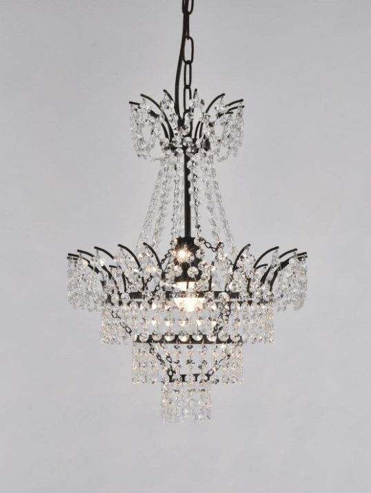 Estelle Ø35 Svart krystall Fra Norrsken Design - Estelles svarte detaljer gir et moderne preg som står i vakker kontrast til de glitrende krystallene.