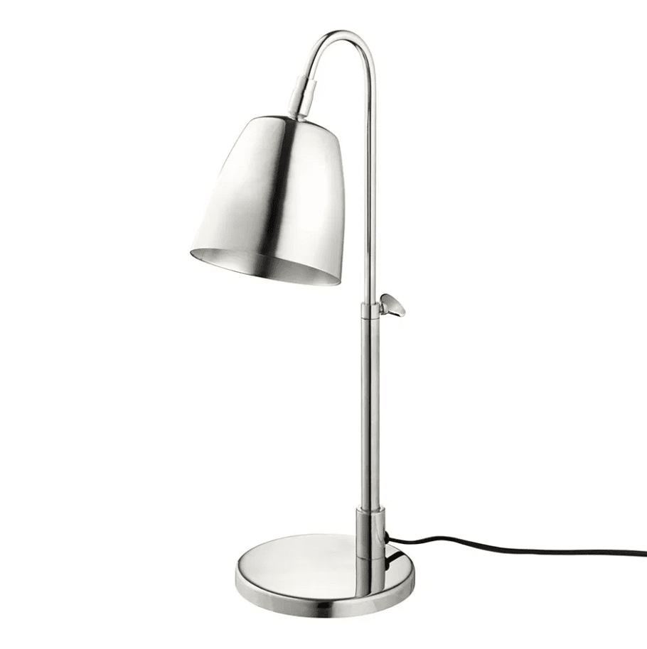 Lumi 43cm Sølv skrivebordslampe Fra H. Skjalm P - Lumi bordlampe i metall med speilblank overflate fra H.