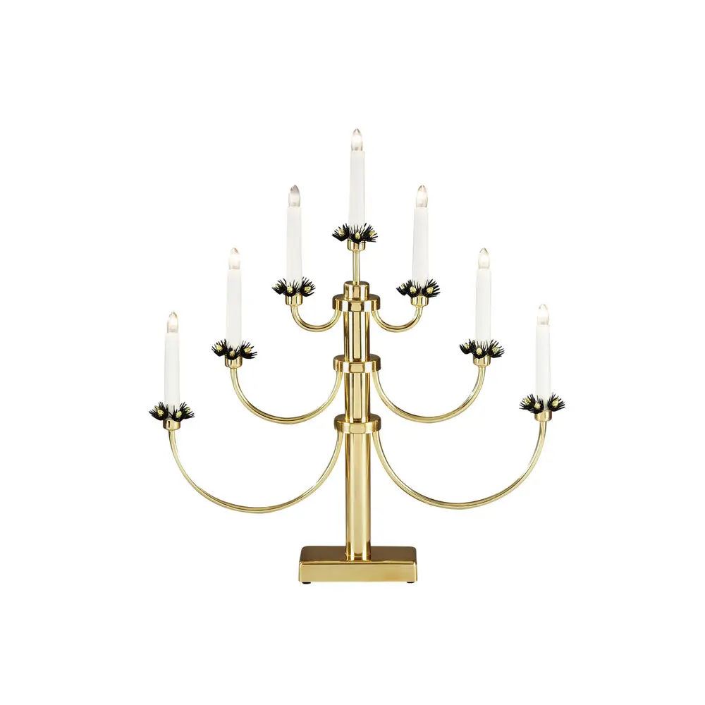 Candelabra 7 Lights Messing Fra Konstsmide - Det klassiske designet med sine syv lys og dekorative detaljer gir et tidl&oslash;st og luksuri&oslash;st preg.
