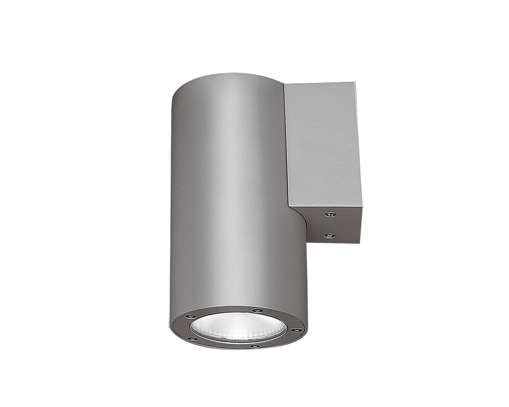 Magnum I Grå utendørslampe Fra Westal - Denne veggarmaturen med downlight er laget av eloksert aluminium og pulverlakkert i en alu gr&aring; farge Med en IP65-klassifisering er den utmerket for utendørs bruk, men er også egnet for innendørs bruk i både private og offentlige miljøer.