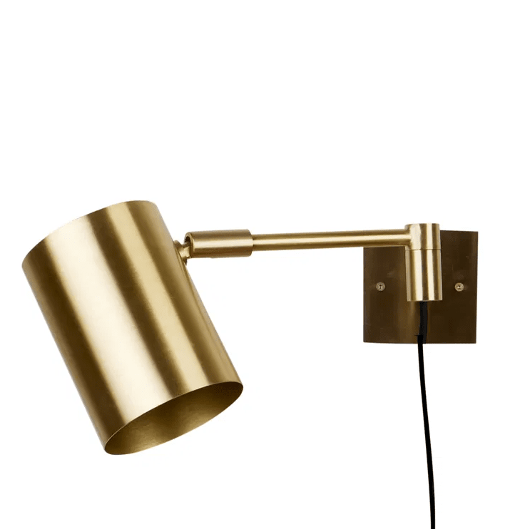Hali Matt messing leselampe Fra H. Skjalm P - Enkel og elegant lampe som passer perfekt til kontoret, hallen eller som leselampe på soverommet eller ved sofaen.