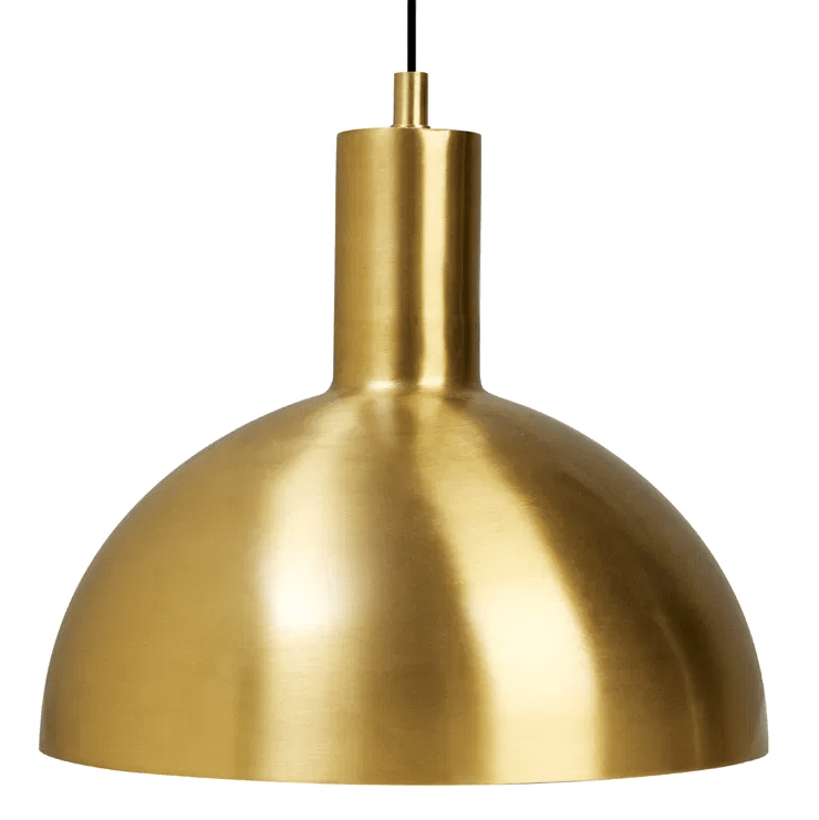 Mid Ø25 Matt messing Taklampe Fra H. Skjalm P - Denne st&oslash;rre versjonen av den klassiske pendellampen passer perfekt i &aring;pne kj&oslash;kken og spiserom, hvor den gir gener&oslash;st lys og en innbydende atmosf&aelig;re.