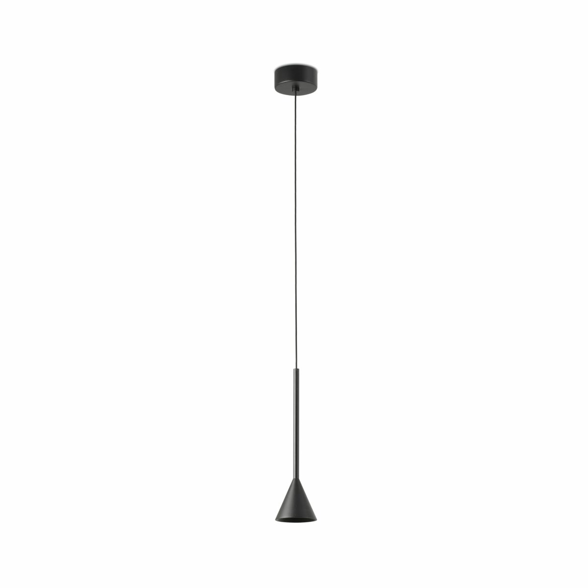 Anna Ø7 Svart Taklampe Fra Faro Barcelona - Det stilige designet gj&oslash;r den ideell for &aring; fremheve bestemte omr&aring;der eller detaljer i et rom &ndash; perfekt over kj&oslash;kkenskap, bord eller som aksentbelysning i stuer og ganger.