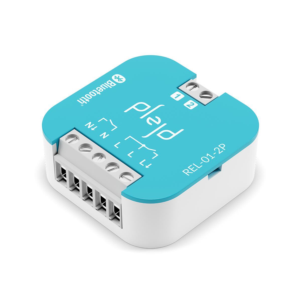 Relé 2-polet REL-01-2P Fra Plejd - Med produktet kan du bruke tidsfunksjoner som astro- og ukeklokker og enkelt lage scenarier som styres enten fra appen eller trykknapp, samt tr&aring;dl&oslash;st gjennom sitt private mesh-nettverk med andre produkter fra Plejd.