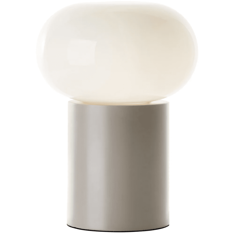 Daeny 27cm Brun bordlampe Fra Brilliant - Daeny er en moderne bordlampe med en stilig og blank metallfot i brun skjerm.