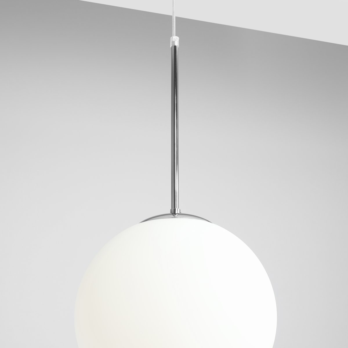 Bosso Ø30 Krom Taklampe Fra Artera - Det tidløse designet gjør den til den perfekte belysningen for både moderne og klassisk interiør.