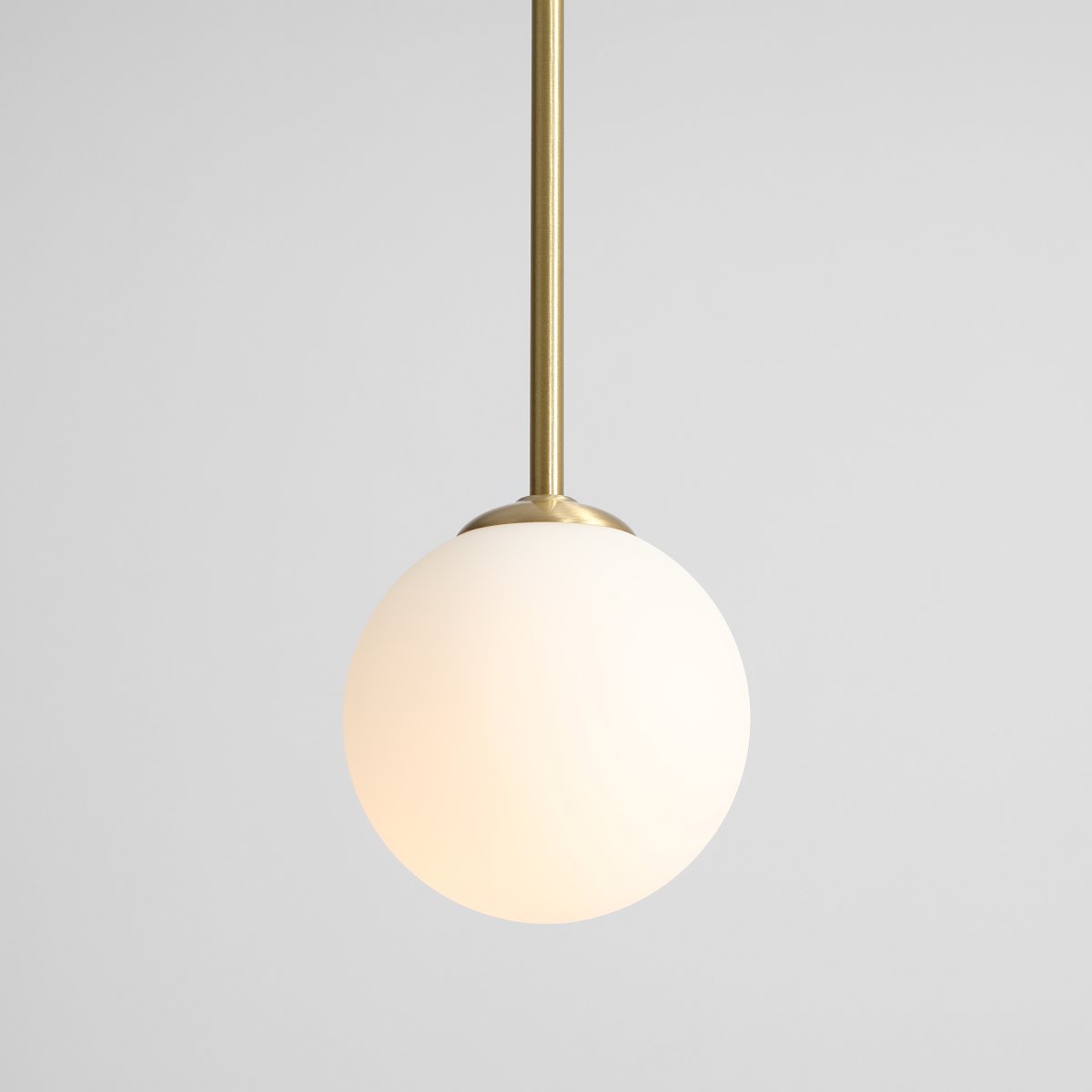 Bosso Ø14 Messing Taklampe Fra Artera - Det tidløse designet gjør den til den perfekte belysningen for både moderne og klassisk interiør.