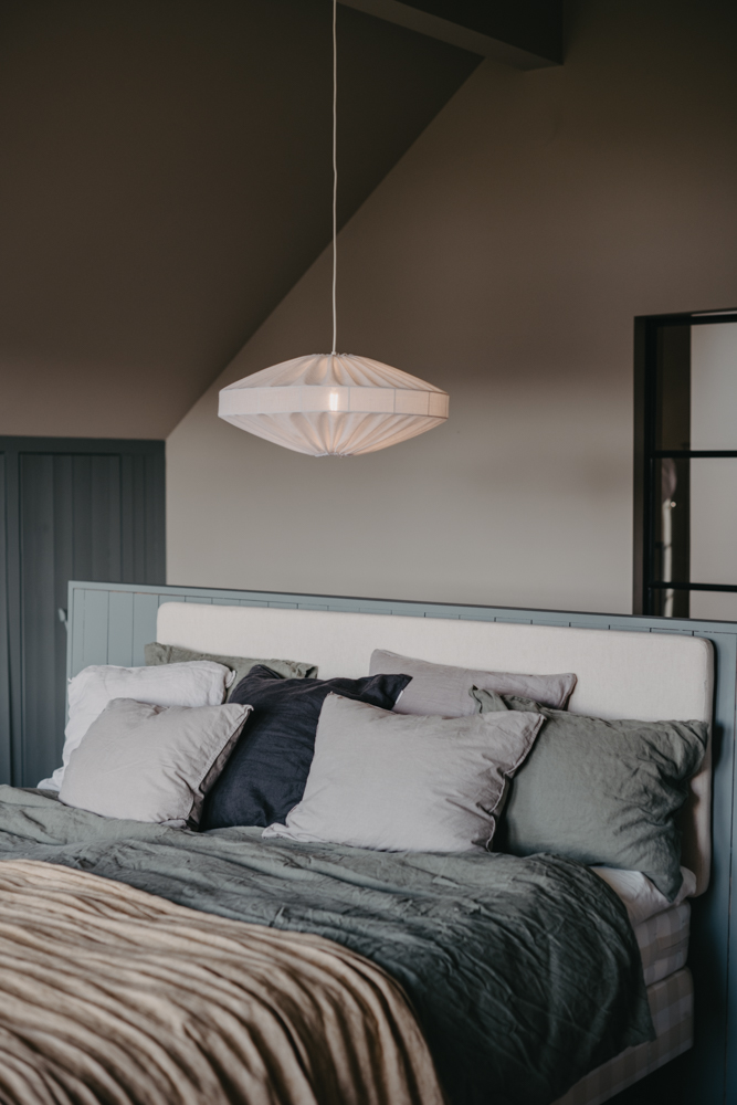 Alba Skjerm Ekskl. Oppheng Ø58 Hvit Taklampe Fra Alde & Lind - Alba kan brukes som takpendel eller taklampe, avhengig av hvilken lampe du kombinerer den med.