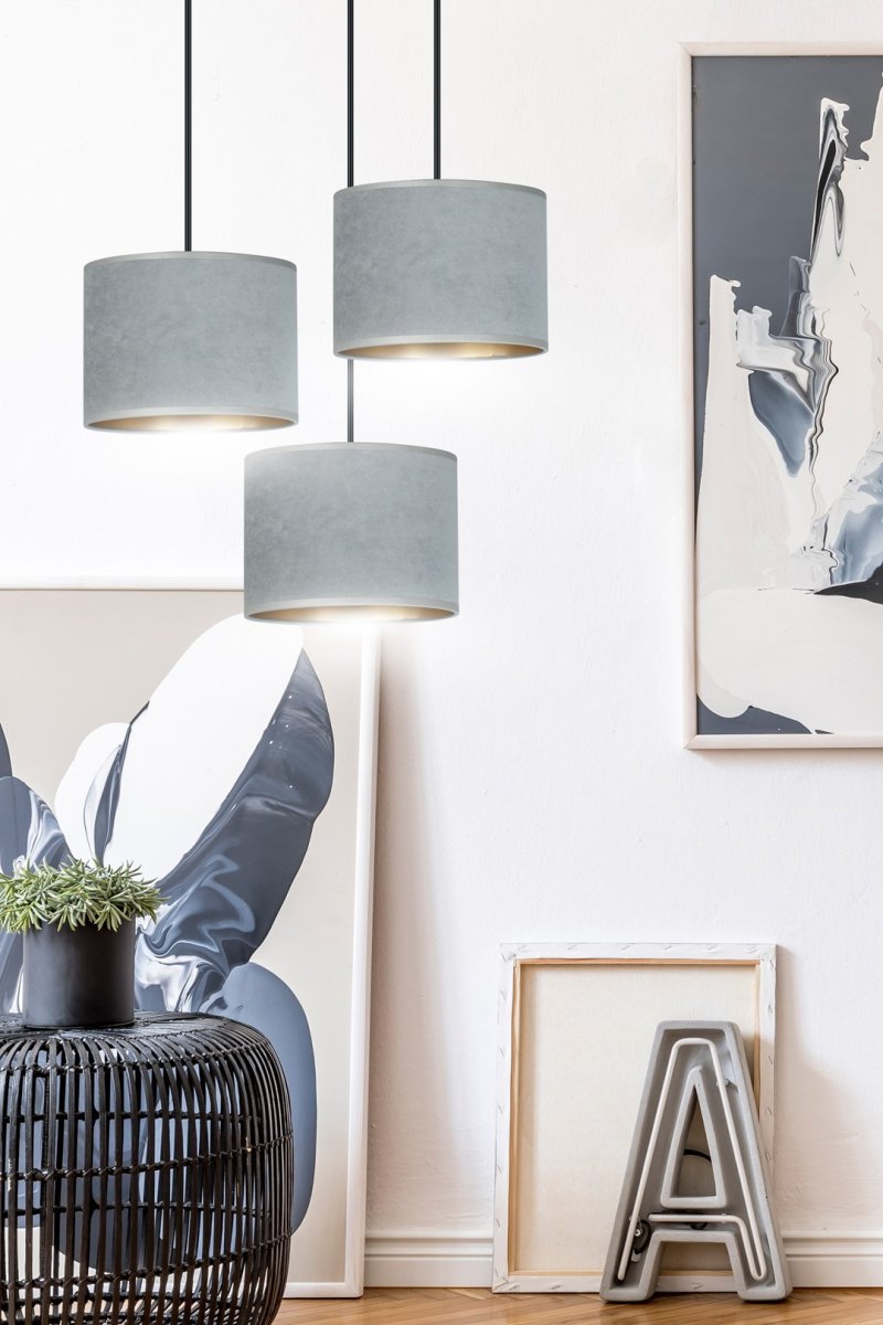 Hilde Ø50 Grå Taklampe Fra Emibig Lighting - Den enkle konstruksjonen og elegante fargevalget gj&oslash;r Hilde til et allsidig valg som smelter inn i mange forskjellige rom og stiler.