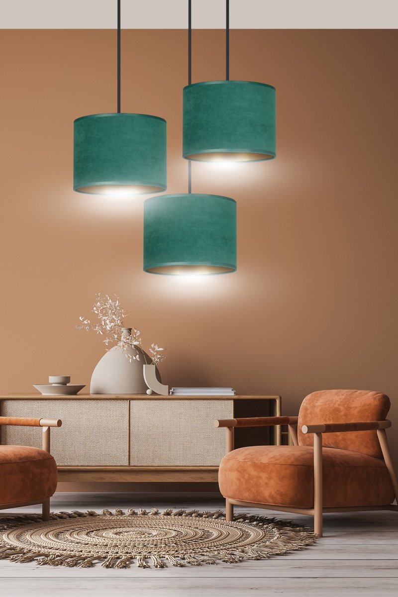 Hilde Ø50 Grønn Taklampe Fra Emibig Lighting - Den enkle konstruksjonen og elegante fargevalget gj&oslash;r Hilde til et allsidig valg som smelter inn i mange forskjellige rom og stiler.