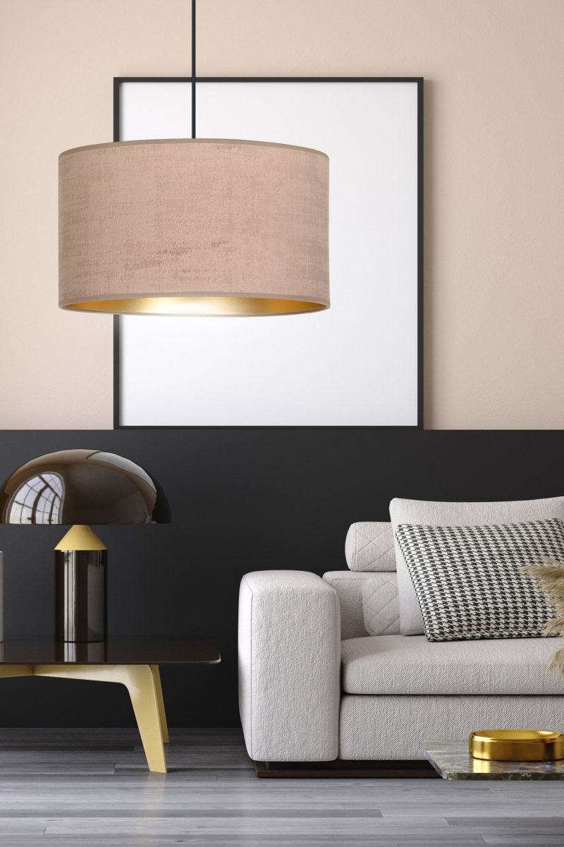 Hilde Ø35 Rosa Taklampe Fra Emibig Lighting - Den enkle konstruksjonen og elegante fargevalget gj&oslash;r Hilde til et allsidig valg som smelter inn i mange forskjellige rom og stiler.