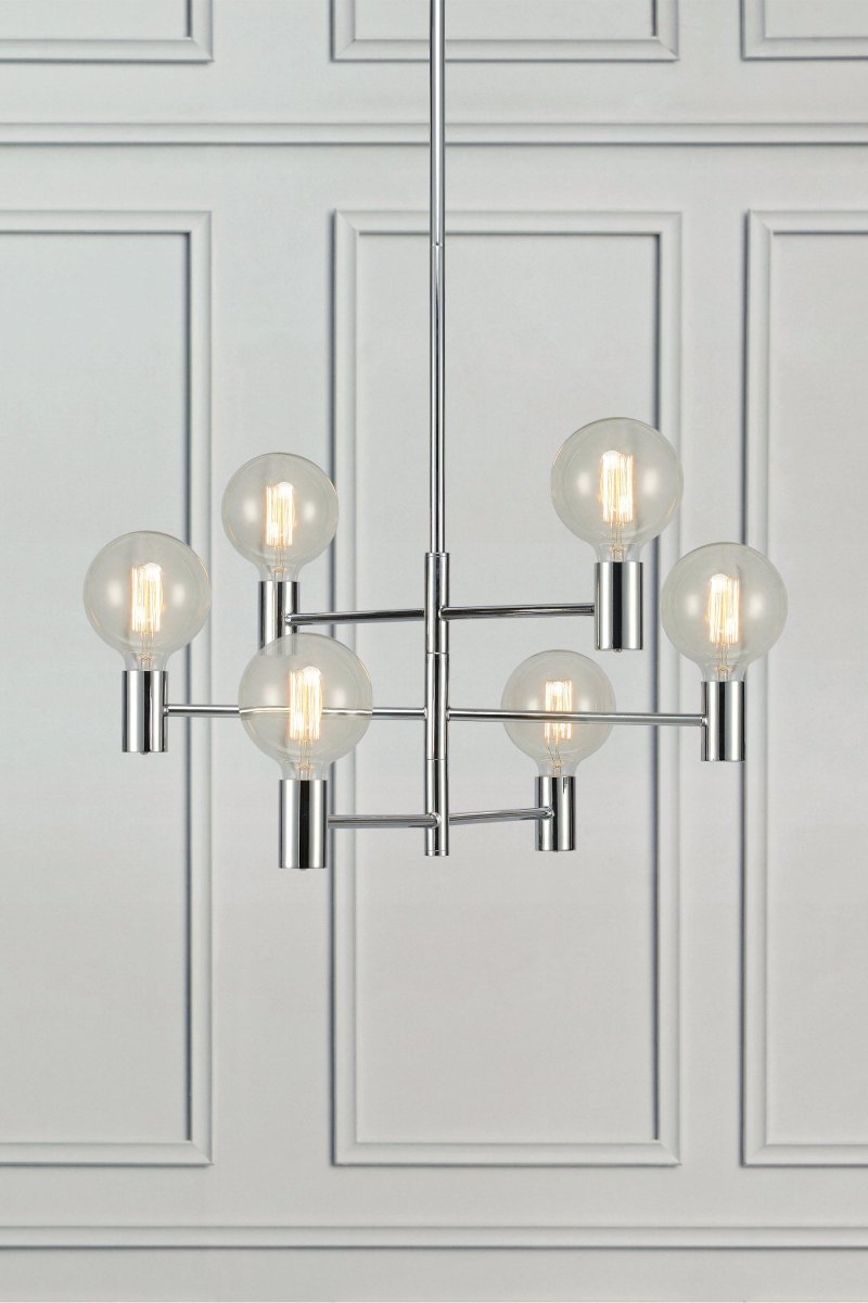 Capital Ø62 Krom Taklampe Fra Markslöjd - De seks armene i ulike niv&aring;er av kromfarget metall gir et stilig og tidl&oslash;st uttrykk som passer perfekt i b&aring;de stue og spisestue.