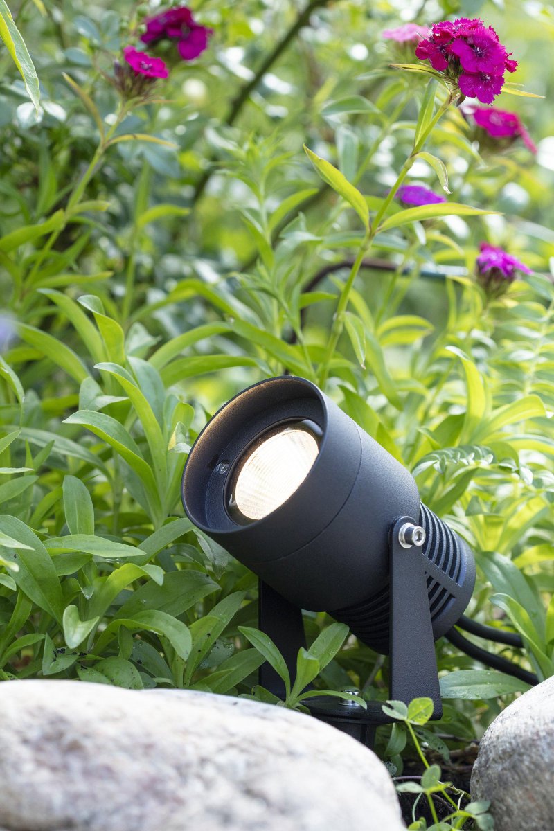 Spotlight 3W Svart Garden 24 Fra Markslöjd - Disse spotlightene er utvilsomt de mest populære for Garden 24 og er tilgjengelige i 3W, 6W, 9W og 15W versjoner.