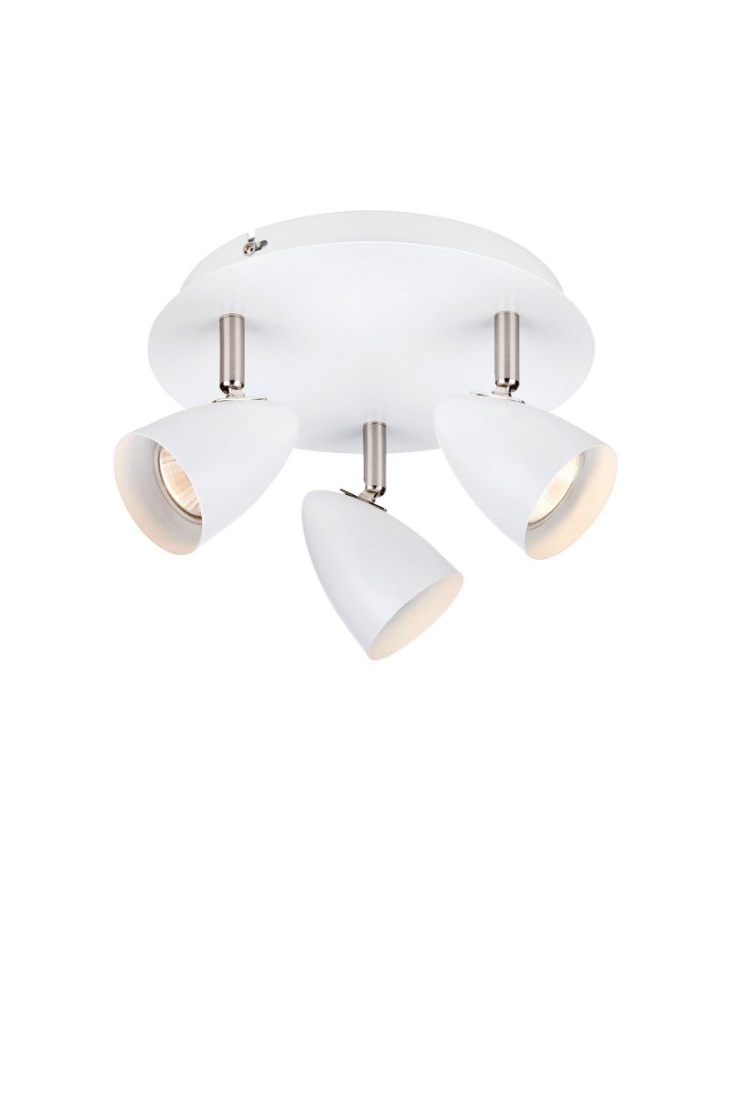 Ciro 3 Hvit spotlight Fra Markslöjd - Den hvite finishen og enkle, kjegleformede lampehoder gir et friskt og minimalistisk inntrykk, noe som gj&oslash;r den perfekt for kj&oslash;kken, gang eller arbeidsrom.