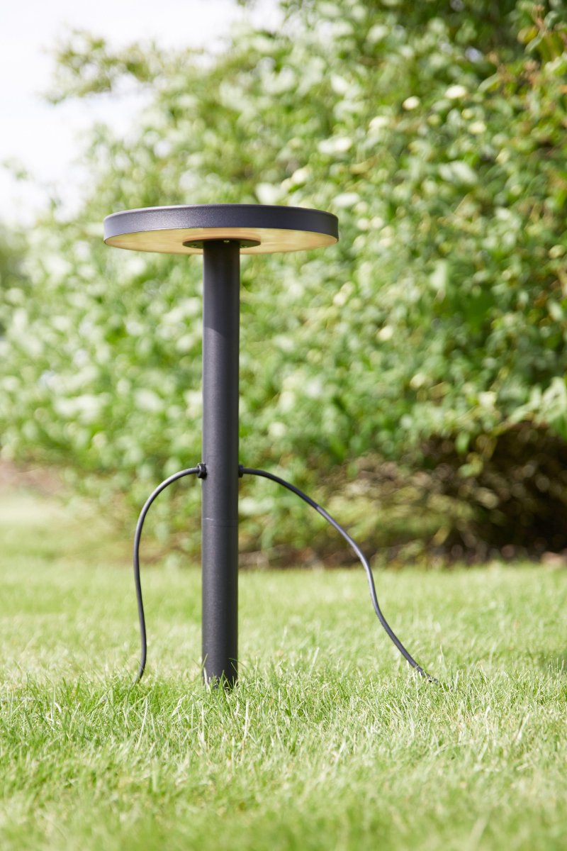 Downlight 5W Svart Garden 24 Fra Markslöjd - Garden 24 er IP44-klassifisert og tilpasset hage- og utendørsbelysning som du enkelt kan installere.