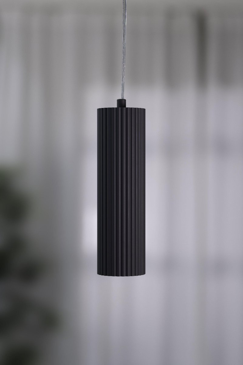 Costilla Ø7 Grå vinduslampe Fra Markslöjd - Tak-anheng i m&oslash;rkegr&aring;; metall med en spotlight.