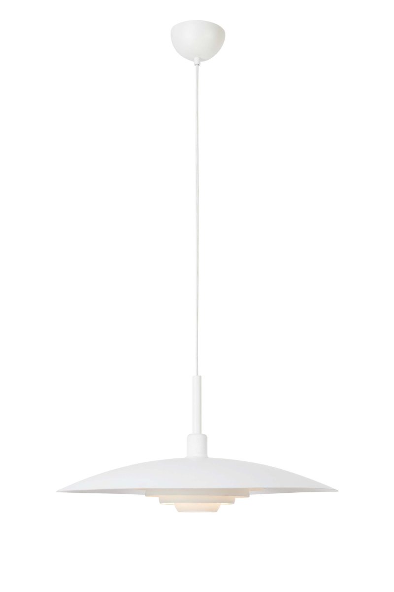 Piny Ø57 Hvit Taklampe Fra Markslöjd - Designet kan sammenlignes med en klassisk heislampe, men med et mer stilig uttrykk.