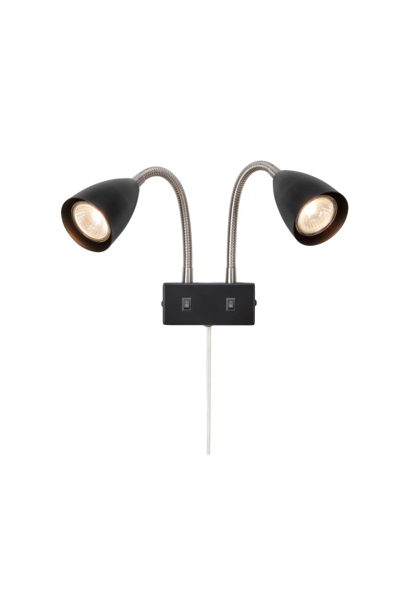 Ciro II Svart leselampe Fra Markslöjd - Klassisk og stilig vegglampe med to skjermer og justerbare armer.