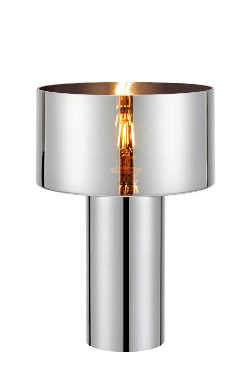 Corin 32cm Sølv bordlampe Fra Markslöjd - Corin-bordlampen er laget utelukkende av glass med en avrundet skjerm og matchende base som elegant slipper lyset gjennom.