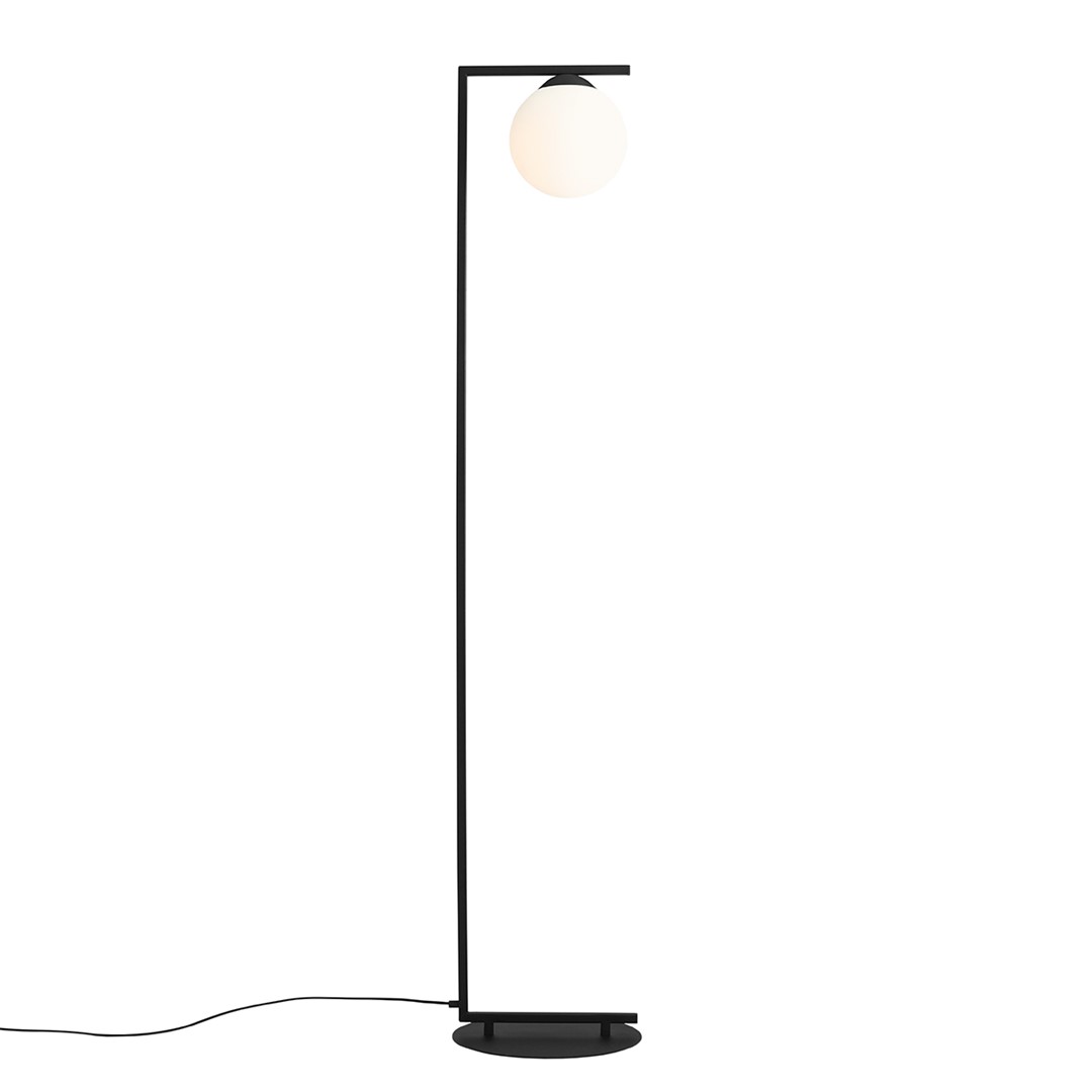 Zac Svart gulvlampe Fra Artera - Zac gulvlampe har en minimalistisk design laget av metall og glass.