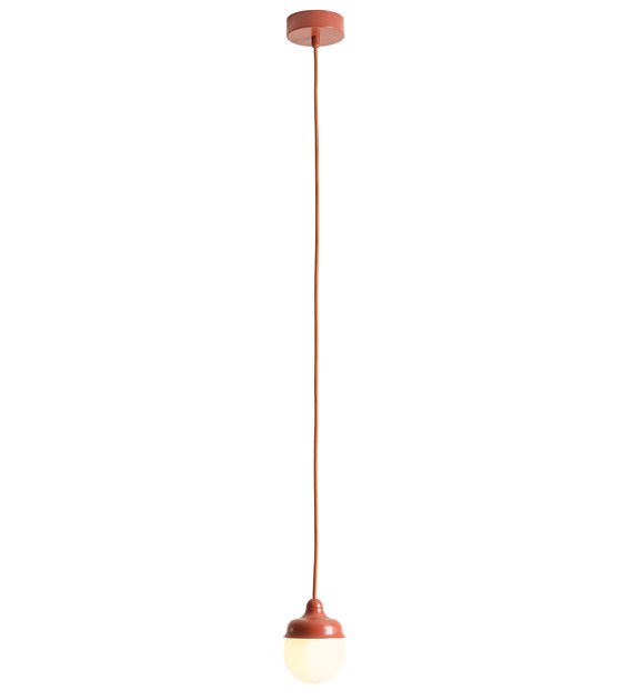 Wave Ø17 Oransje Taklampe Fra Artera - Wave er et moderne anheng med retrodesign laget av metall og opalt glass.