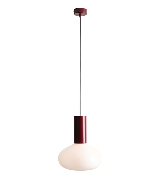 Zoom bilde av Flo Ø26 Burgunder Taklampe Fra Artera - Den har en stilig ramme i burgunder og en rund hvit glassskjerm som sprer et mykt og behagelig lys.