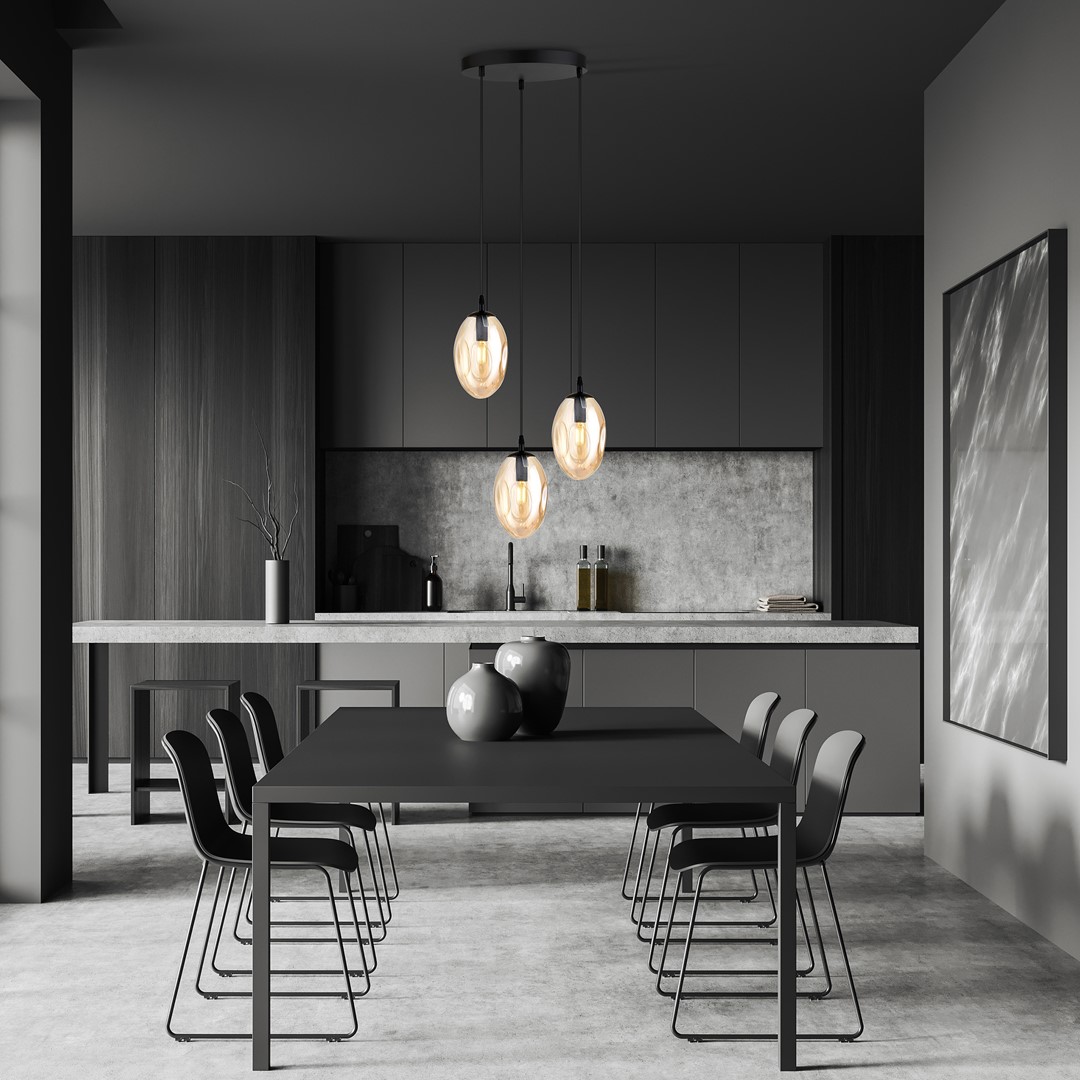 Astral Ø40 Rav Taklampe Fra Emibig Lighting - Pendelene er ferdig med ravfargede glasskupler som sprer et varmt og innbydende lys i rommet.