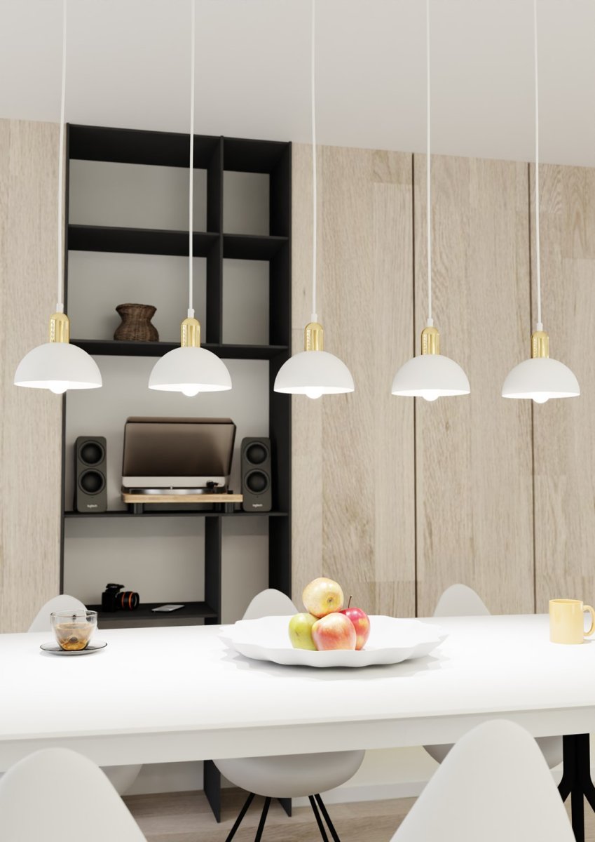 Moto 116cm Hvit Taklampe Fra Emibig Lighting - Et ideelt valg for de som &oslash;nsker original belysning med et sofistikert preg.