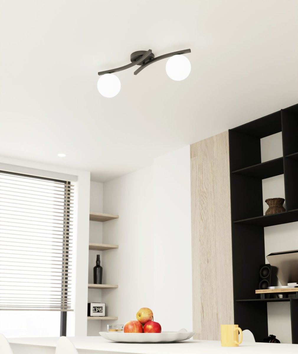 Opus 60cm Hvit plafond Fra Emibig Lighting - Den enkle formen og opale glasskupler gir rommet en mykhet og letthet, mens lampen sprer et behagelig, diffust lys.
