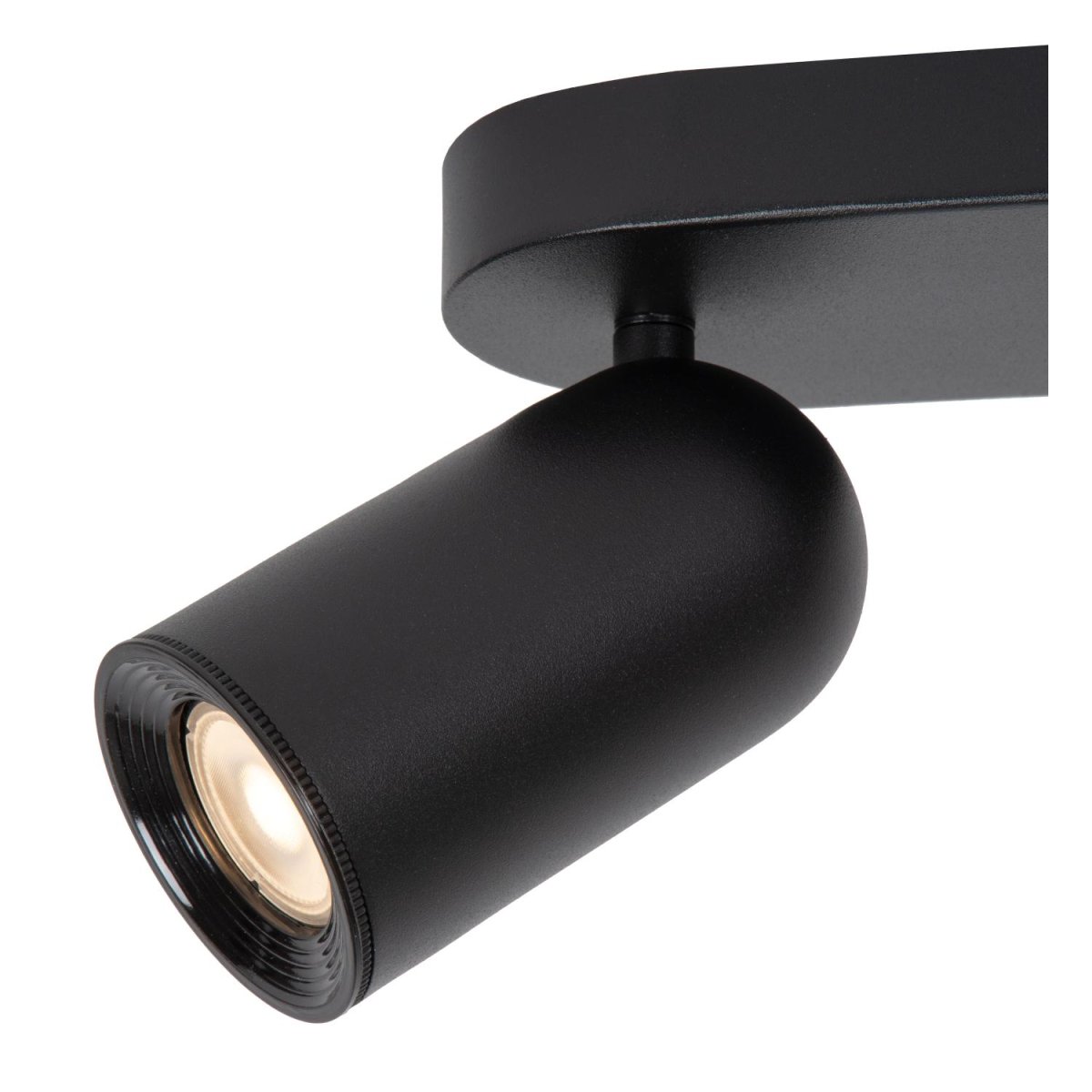 Punch 4 Svart spotlight Fra Lucide - Med en ekstern dimmer kan du også justere lysstyrken etter behov.