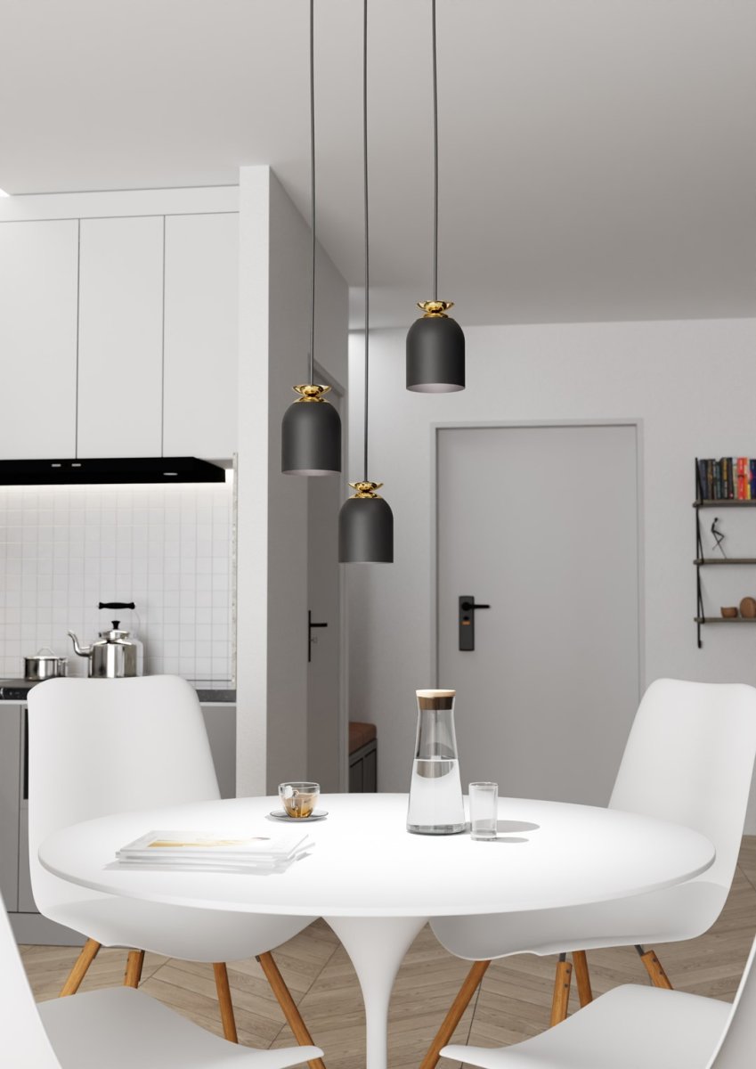 Target Ø30 Svart Taklampe Fra Emibig Lighting - De robuste metallskjermene er kombinert med gullfargede detaljer som skaper en effektiv kontrast og tilf&oslash;rer b&aring;de eleganse og raffinement.