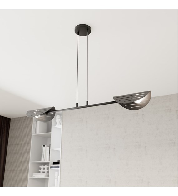 Saber 104cm Svart Taklampe Fra Emibig Lighting - Perfekt for stuer, spisestuer eller kontormilj&oslash;er &ndash; Sabre sprer et mykt lys som skaper en spesiell atmosf&aelig;re og fremhever stilen i rommet.