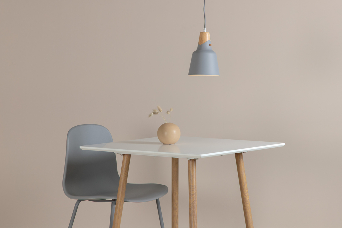 Rigel Ø16 Grå Taklampe Fra Venture Design - Med taklampen Rigel f&aring;r du moderne og elegant belysning som passer inn i de fleste rom og interi&oslash;rstiler.