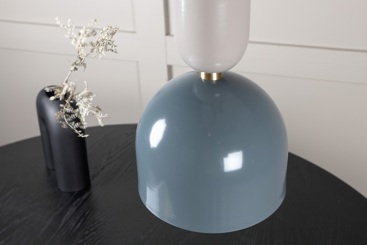 Tim Ø20 Blå Taklampe Fra Venture Design - Tim er en moderne og tidl&oslash;s taklampe som vil tiltrekke seg mange &oslash;yne!