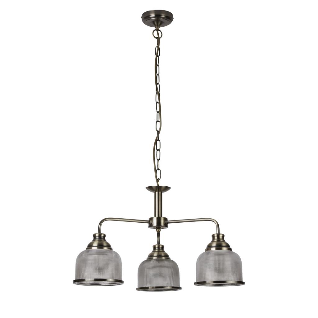 Bistro Ø56 Antikk messing Taklampe Fra Searchlight - Med sine tre ribbede glassskjermer i klassisk holofanstil og antikk messingfargede detaljer kombinerer den det beste av tradisjon og modernitet.