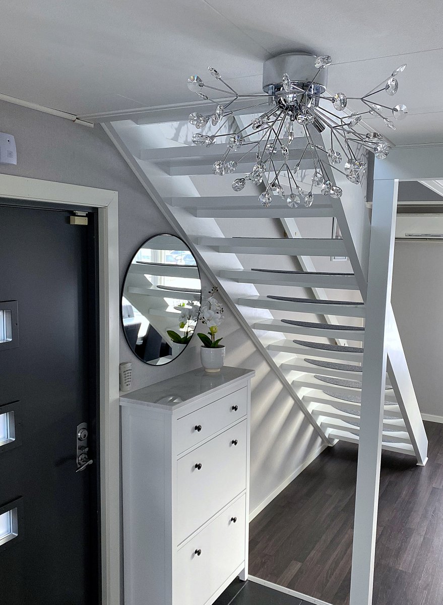 Viva Ø57 Krom plafond Fra Aneta Lighting - VIVA vakkert tak i krom med en luksuriøs følelse.