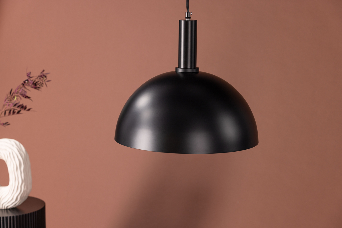 Narbonne Ø35 Svart Taklampe Fra Venture Design - Med Narbonne taklampe f&aring;r du en tidl&oslash;s og klassisk lampe som passer inn i de fleste rom.