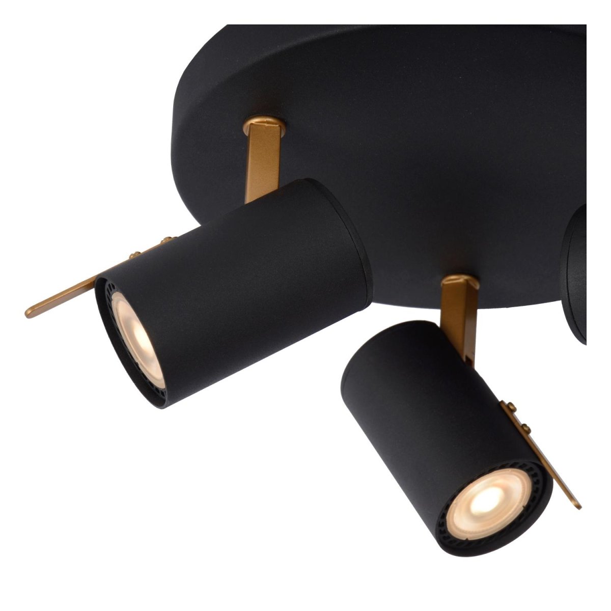 Grony 3 Svart spotlight Fra Lucide - Denne spotlighten kommer med tre lyskilder utstyrt med "dim-til-varm"; teknologi, som lar deg regulere lysstyrken fra 2200 til 3000K når den er koblet til en dimmer.