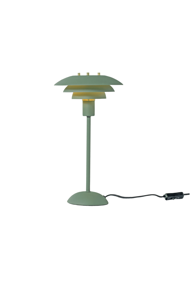 Epsilon 37cm Grønn bordlampe Fra Aneta Lighting - Detaljer i krom och matt m&auml;ssing medf&ouml;ljer, s&aring; du sj&auml;lv kan v&auml;lja vilken som passar b&auml;st i ditt hem.