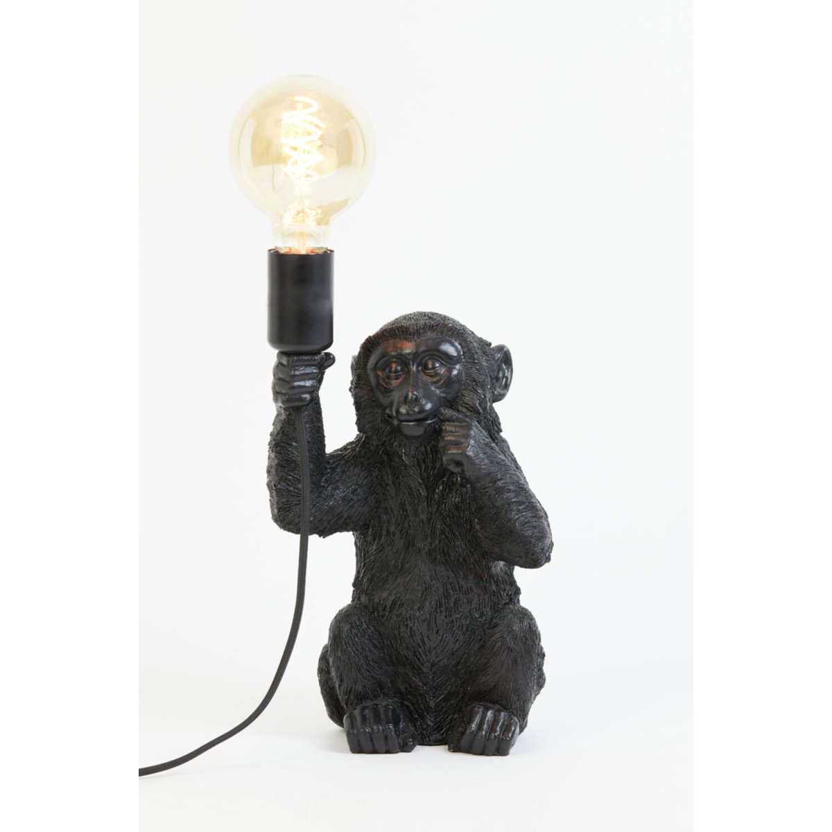 Monkey 34cm Svart bordlampe Fra Light & Living - Monkey er en leken lampe med karakter, la den lyse opp hjemmet ditt med sin unike og sjarmerende design!