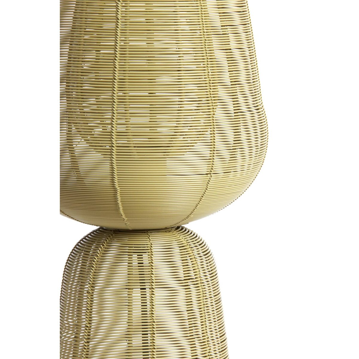 Aboso 42cm Lysegrønn bordlampe Fra Light & Living - Den unike formen gir et moderne og elegant preg, perfekt for &aring; l&oslash;fte interi&oslash;ret i b&aring;de industrielle og skandinaviske hjem.