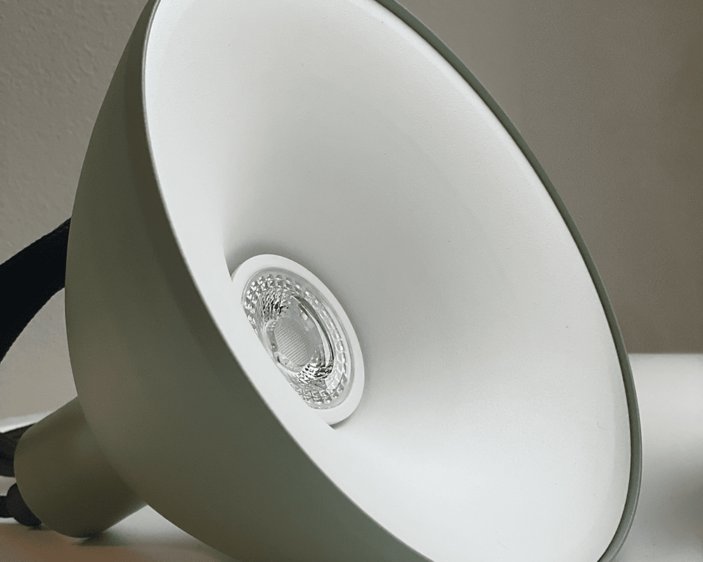 Ark Micro Ø18 Svart Taklampe Fra Westal - Ark Micro er en stilig armatur i moderne design, laget av rustfritt st&aring;l og pulverlakkert i sort.