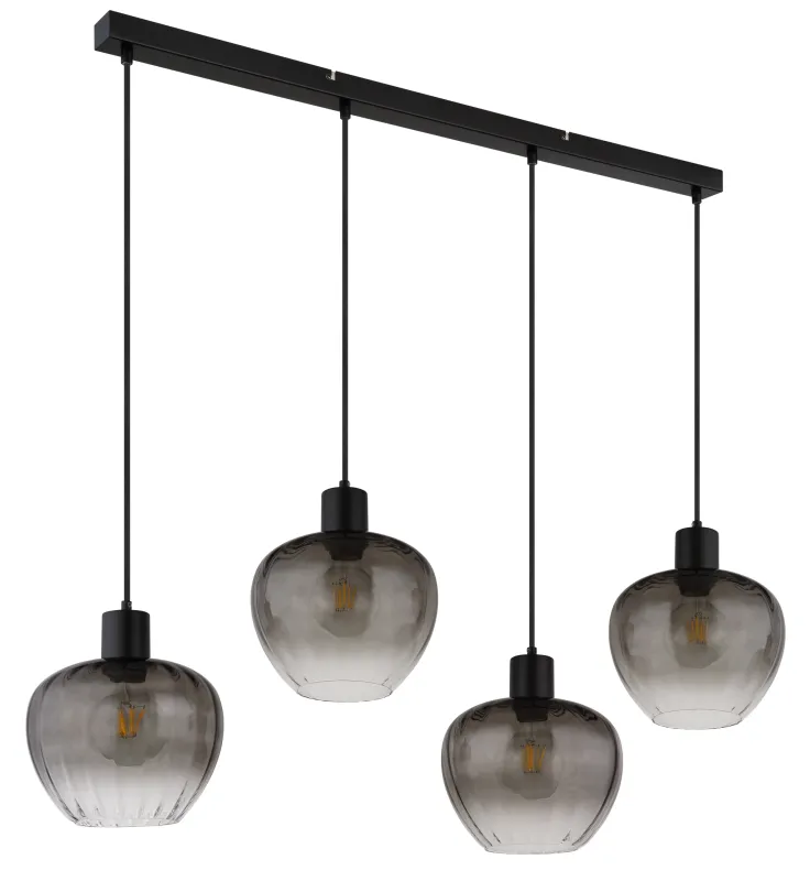 Toy 108cm Røykfarget Taklampe Fra Globo Lighting - Med sin raka skena och fyra rundade r&ouml;kf&auml;rgade glaskupor med eleganta r&auml;fflor tillf&ouml;r denna lampa en modern och sofistikerad touch till ditt hem.
