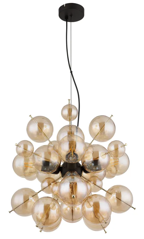 Udo Ø50 Rav Taklampe Fra Globo Lighting - Lampans sk&auml;rm best&aring;r av vackra glasklot i en varm b&auml;rnstensf&auml;rg, vilket skapar en mjuk och inbjudande ljusst&auml;mning med ett bl&auml;ndfritt, harmoniskt sken.