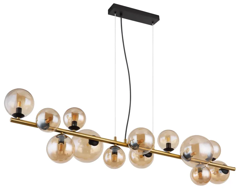 Riha 120cm Rav Taklampe Fra Globo Lighting - Lampan &auml;r av matt m&auml;ssingsf&auml;rgad metall och ger ditt hem en lyxig och inbjudande atmosf&auml;r.