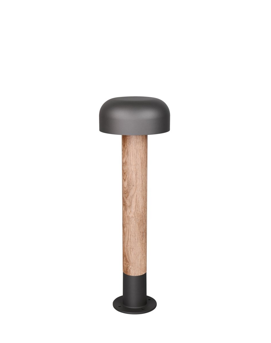 Fraser 54cm Imitert tre pullerter Fra Trio Lighting - Fraser er laget av st&oslash;pt aluminium og kombinerer moderne minimalisme med naturlige detaljer.