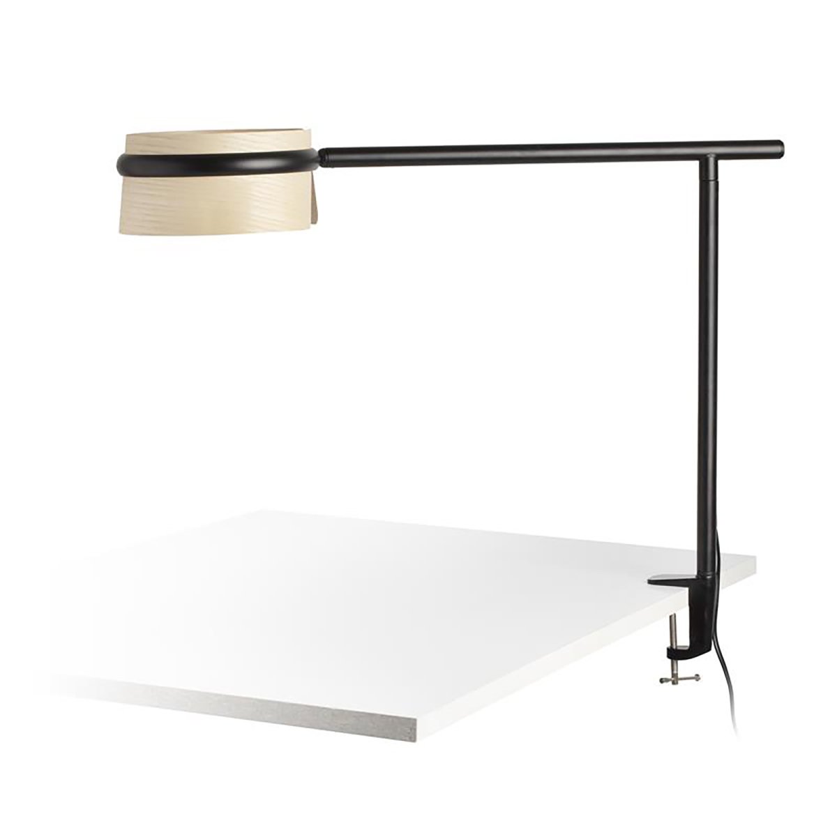 Loop 65cm Tre skrivebordslampe Fra Faro Barcelona - Loop LED kombinerer funksjon, naturlige materialer og tidl&oslash;s form p&aring; en harmonisk m&aring;te.
