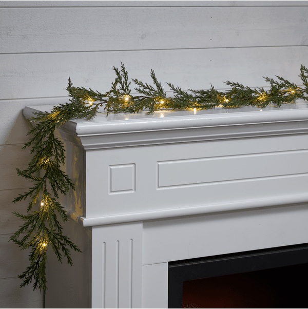 Thuja 180cm Grønn Fra Star Trading - Thuja-girlanderen er 180 cm lang og har grener som ser ut som thuja-n&aring;ler.