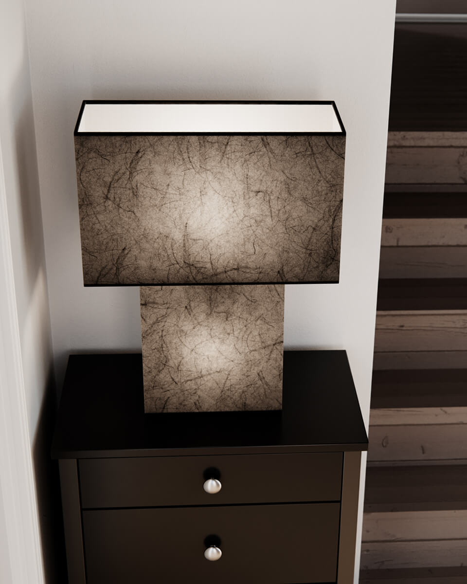 iSquare 50cm Svart bordlampe Fra By Rydéns - Denne unike lampen kombinerer tradisjonell estetikk med moderne funksjon, noe som gj&oslash;r den til et utmerket valg for de som s&oslash;ker b&aring;de stil og praktisk lys i hjemmet sitt.